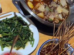 -大众跷脚牛肉馆·非遗传承单位(峨眉山店)