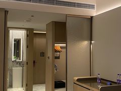 -深圳国际会展中心希尔顿酒店(前海华发冰雪世界店)
