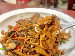 -湖南人家湘菜馆(镇江路店)