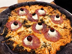 怪兽之眼披萨-城市大道红炉披萨烘焙坊