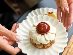 -VERIE BAKEHOUSE
