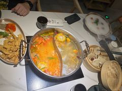 -椰子湾·海南火锅·糟粕醋·椰子鸡(正大广场店)