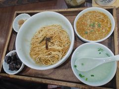-蟹上黄·蟹黄面·江南糖水(人民广场店)