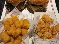 -The Habit Burger Grill 哈比特汉堡(复兴soho店)