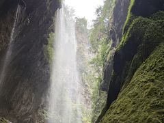 -龙水峡地缝景区