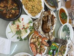 -红月湾海鲜饭店•沙滩海景(双月湾店)