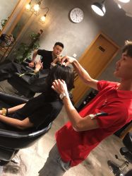 -时尚殿堂明星门店