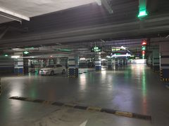 -百联中环购物广场-停车场