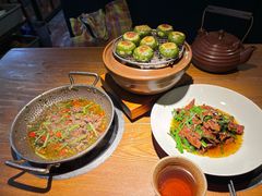 -吃饭皇帝大土家民族菜(正大广场店)