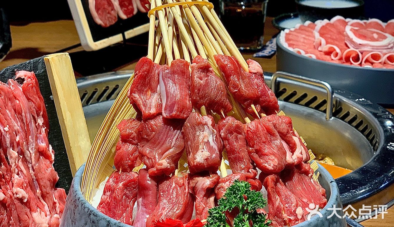 正宗好羊肉，就来快乐小羊