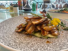 -王朝大酒店徐汇店-地面停车场