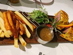 -秀儿家の小确幸融合西餐厅(万达店)