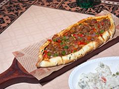 特色牛肉披萨-梅夫娜土耳其餐厅.清真HALAL