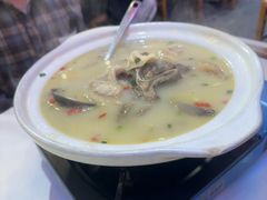 -霄汉牛三鲜湖北砂锅菜(万松园2店)