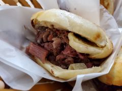 精品火烧-闫家驴肉老店(华电一校店)