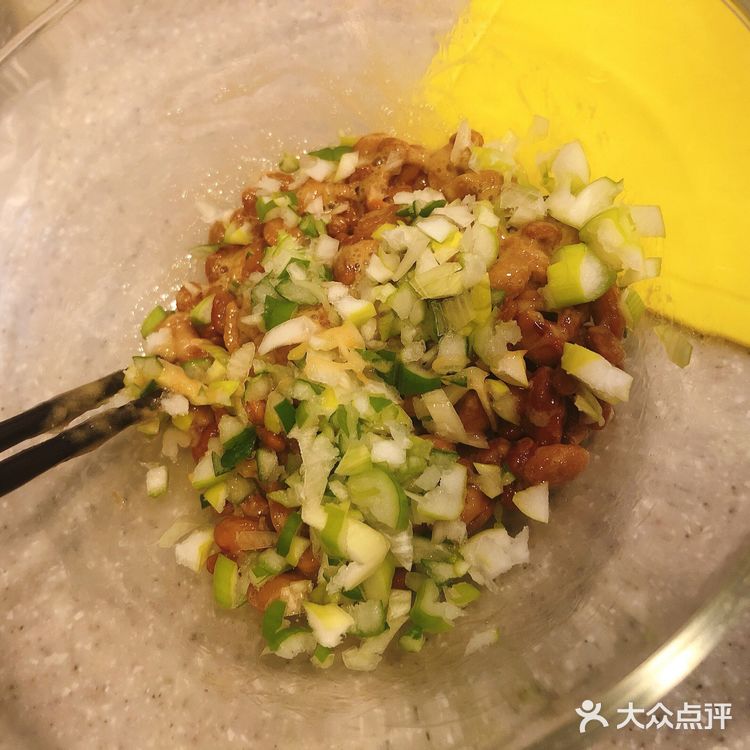 納豆小魚秋葵雞蛋餅餅[调皮]