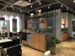 -Mentor Hair Salon