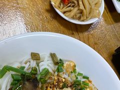 -牛八宝桂林米粉(八里庄店)