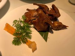 酱爆脆皮乳鸽-姜君·千岛湖鱼头馆(浦东大道店)