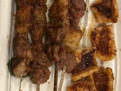 东镇电烤肉-老东镇啤酒屋海鲜加工·蒸汽海鲜·海鲜烧烤(台东店)