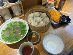 -馋三尺蟹粉小笼(人民广场店)