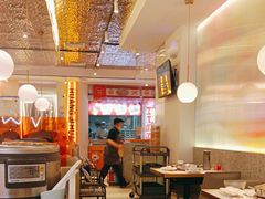 -黄记煌三汁焖锅(新佳丽江汉路店)