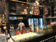 -新鲜誌·新派食集(万象天地店)