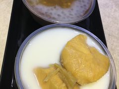 冬三宝-百花传统甜品店(原址店)