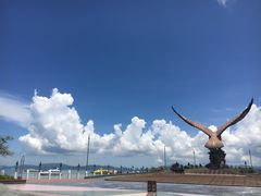 -巨鹰广场