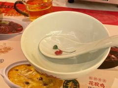 -荷花亭·湖北融合菜(中商广场店)