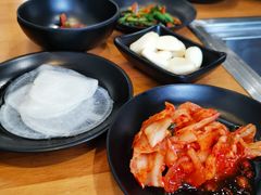 -肉甲韩国木炭烤肉(新壹街1店)