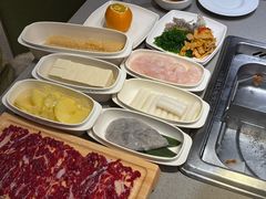 -海底捞火锅(新松江路生日主题店)