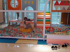 -昆山裕元花园酒店·温莎西餐厅