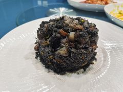 墨鱼汁海鲜炒饭-麟1929(外滩店)
