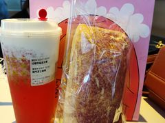 霸气芝士草莓-奈雪的茶(市百一店)