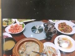 -郑庄脂渣海鲜楼(九水路店)