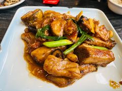 蒜子焖水库鱼-美极鲜食坊(宝安南路店)