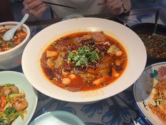 -川流不息·地道川菜·小龙虾(新松江路店)