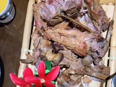 都统府熏排骨-东口码头·烧鸽子·鱼头泡饼·地方菜(金鹰悦城店)
