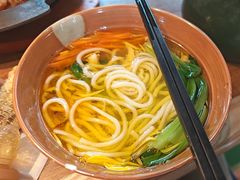 -云海肴·汽锅鸡·云南菜(天山百盛优客店)