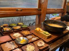-银米·云南传统过桥米线(双廊黑金冠店)