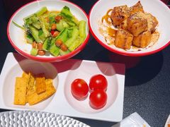 -辣尚瘾·烤鱼·新川菜(牡丹园直营店)