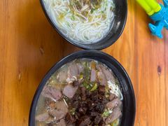 -花溪巷牛肉粉(泉城路店)