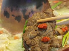 -阿郎龙虾烧烤海鲜馆(苏河融景店)