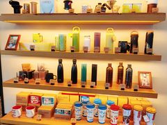 -星巴克臻选(湖滨道店)