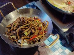 -川流不息·地道川菜·小龙虾(新松江路店)