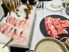 -红鼎豆捞·非遗鲍皇汤火锅(宝丰路店)