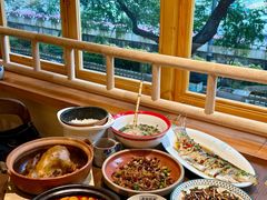 -屋里饭菜·湘菜馆(火车站店)