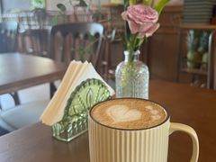 燕麦拿铁-LE MISSMORE餐酒吧(茉念西里店)