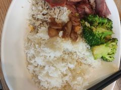 五花叉烧饭-裕记烧腊连锁餐饮(外马分店)
